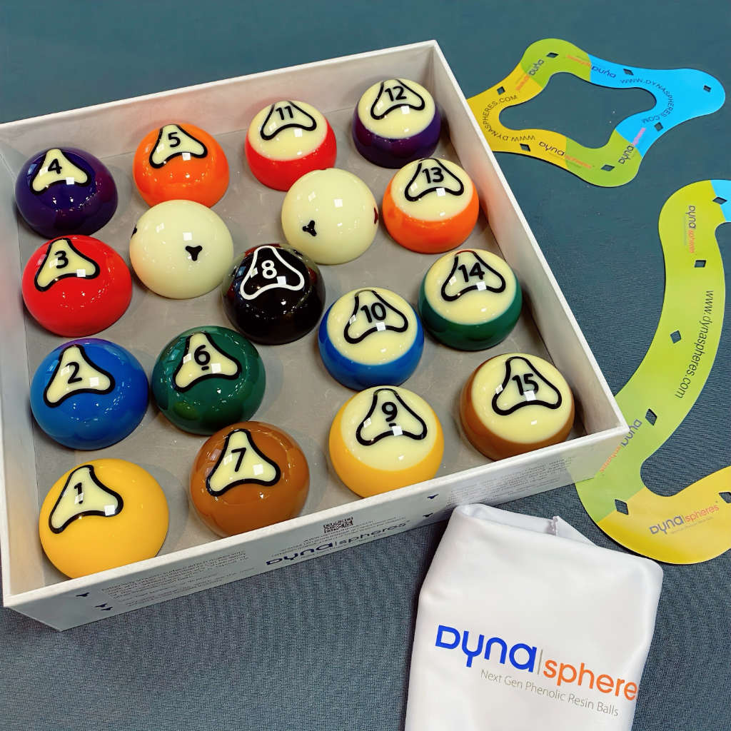 Billes de billard américain Dynasphere Palladium avec 2 racks ball et chiffon